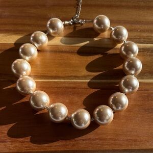 Elegant Cream Pearl Necklace